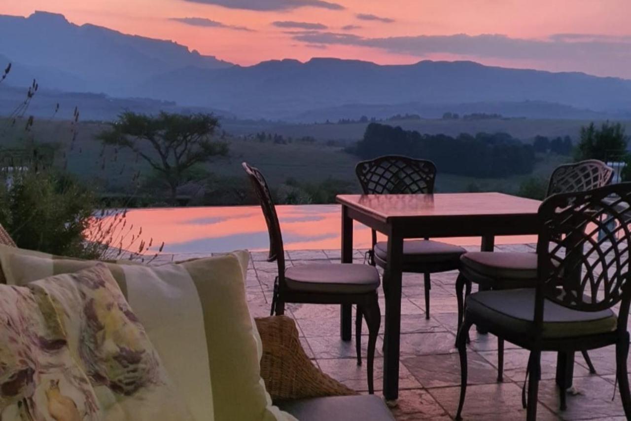 Inkungu Lodge Champagne Valley Eksteriør billede