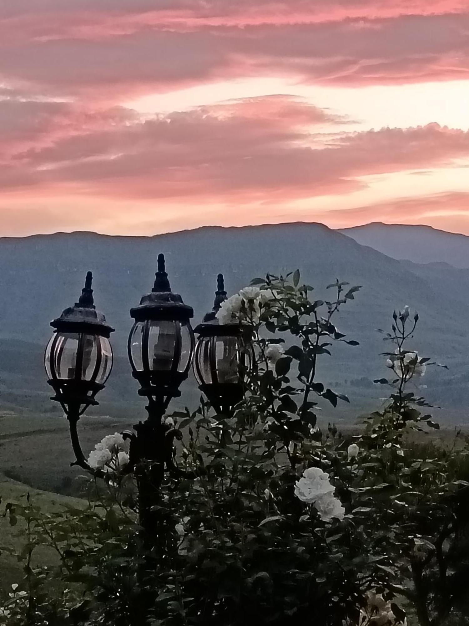 Inkungu Lodge Champagne Valley Eksteriør billede
