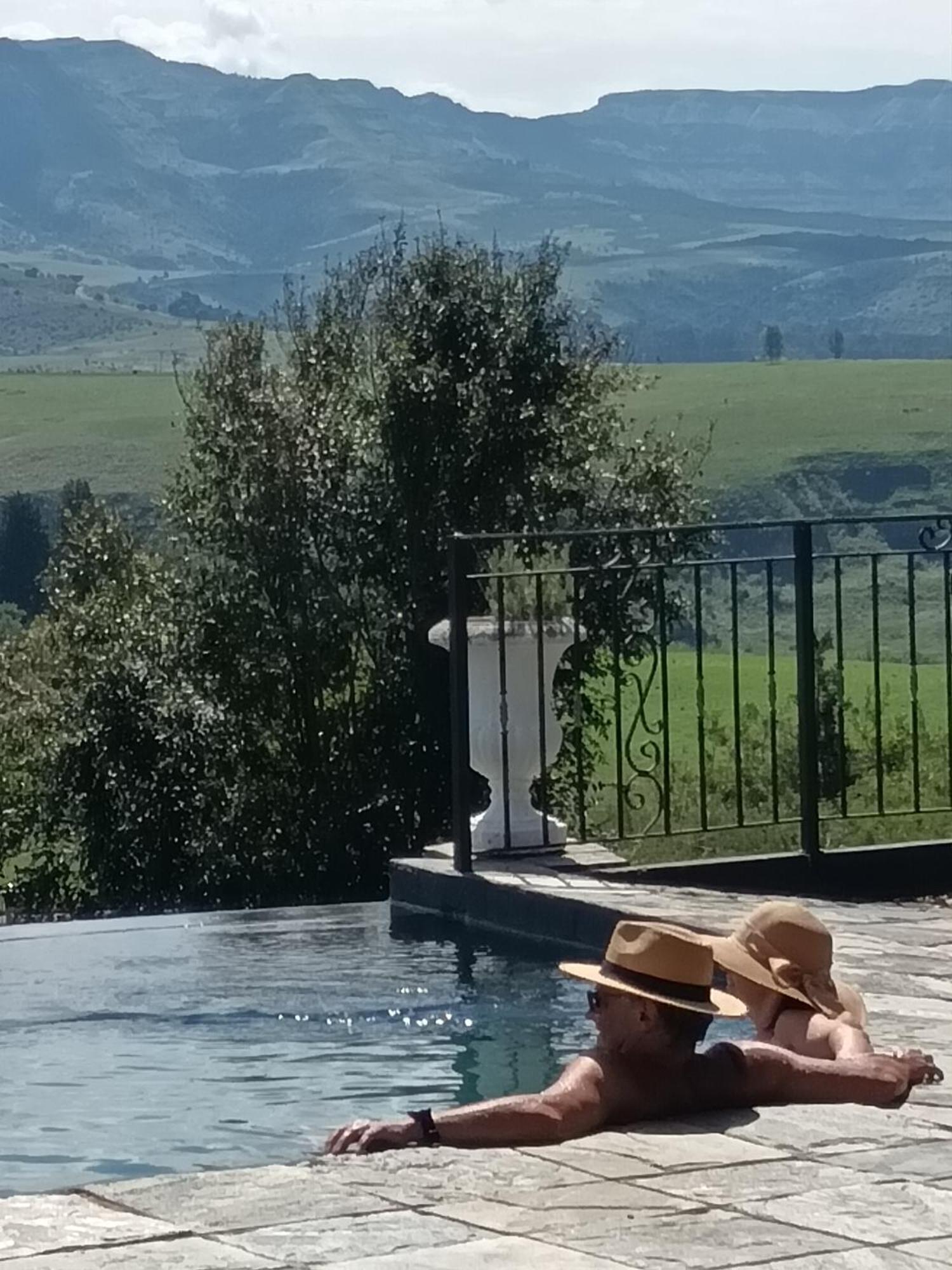 Inkungu Lodge Champagne Valley Eksteriør billede